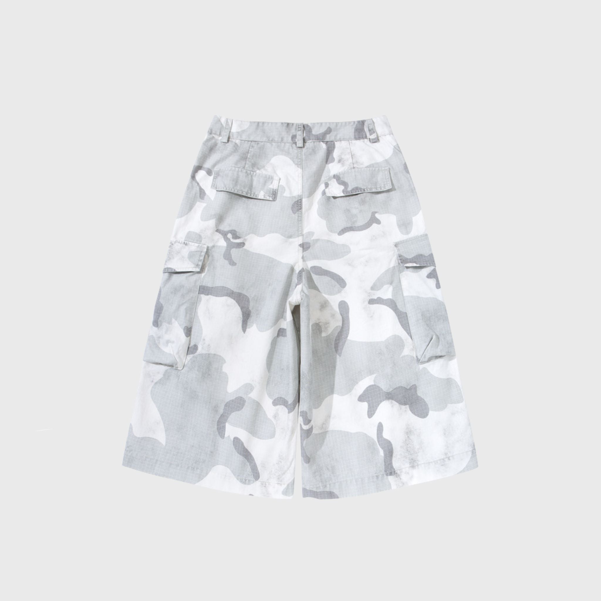 SNOW CAMO SHORTS