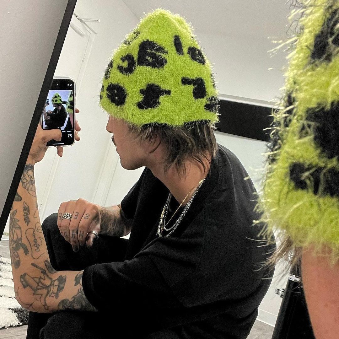 BREEZY BEANIE