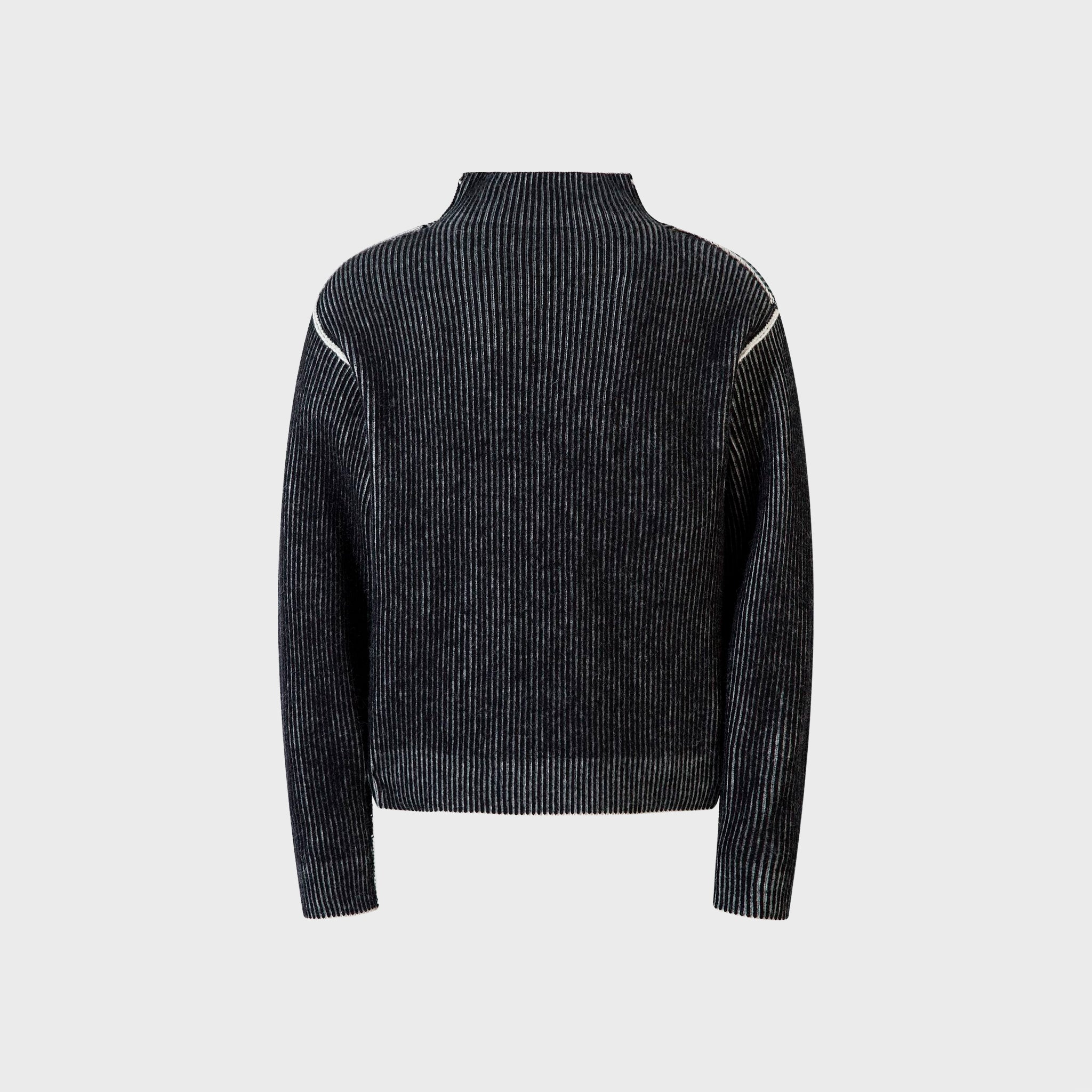 ASHEN SWEATER