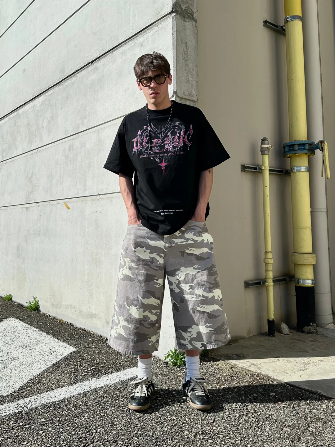 BADLOVE TEE