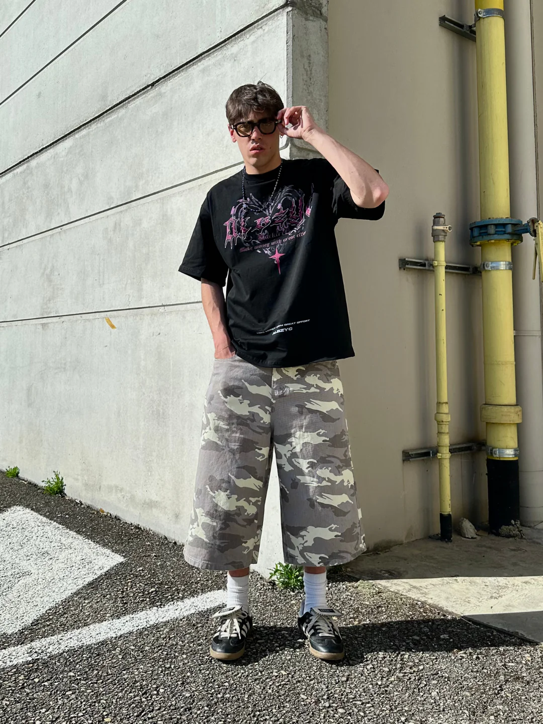 BADLOVE TEE