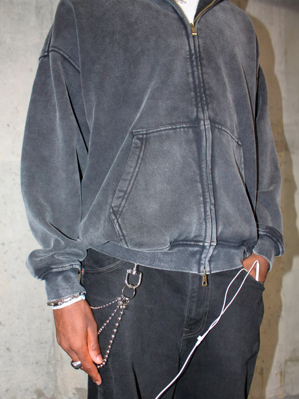 GRIND ZIP HOODIE
