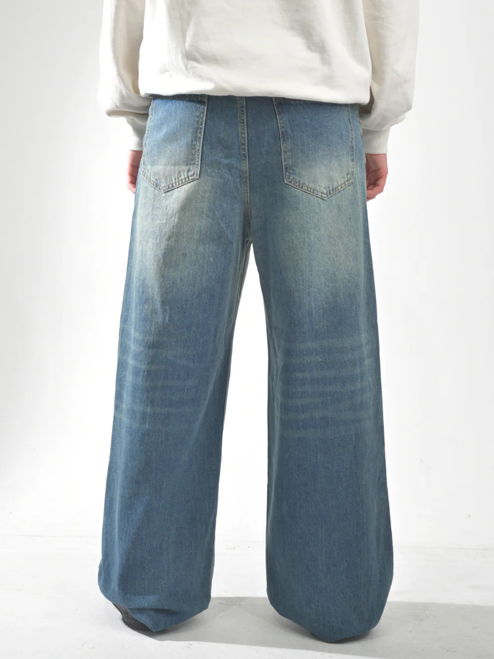FOUNDATION JEANS