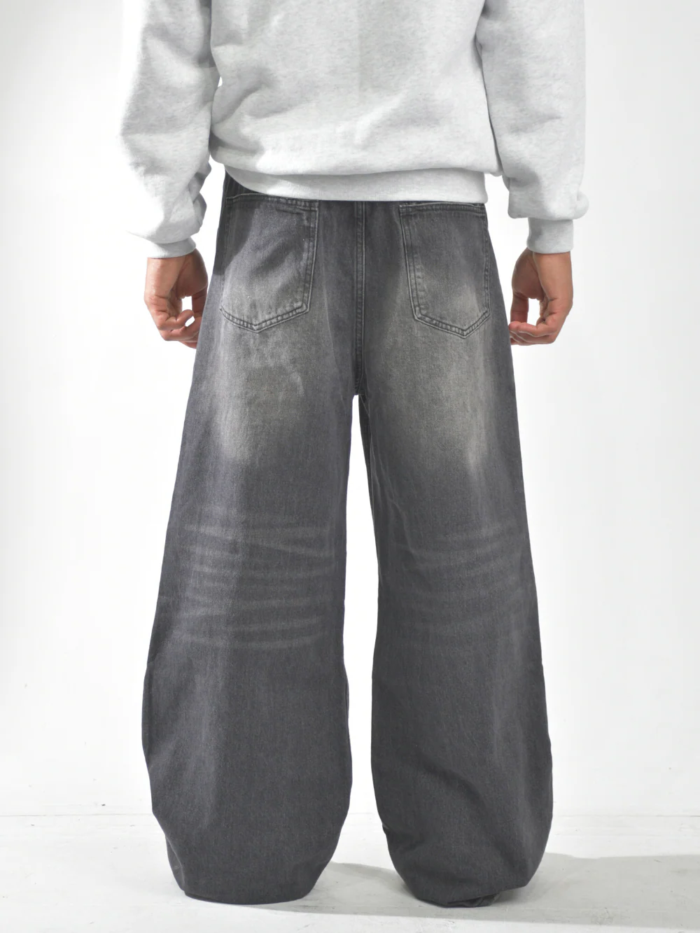 FOUNDATION JEANS
