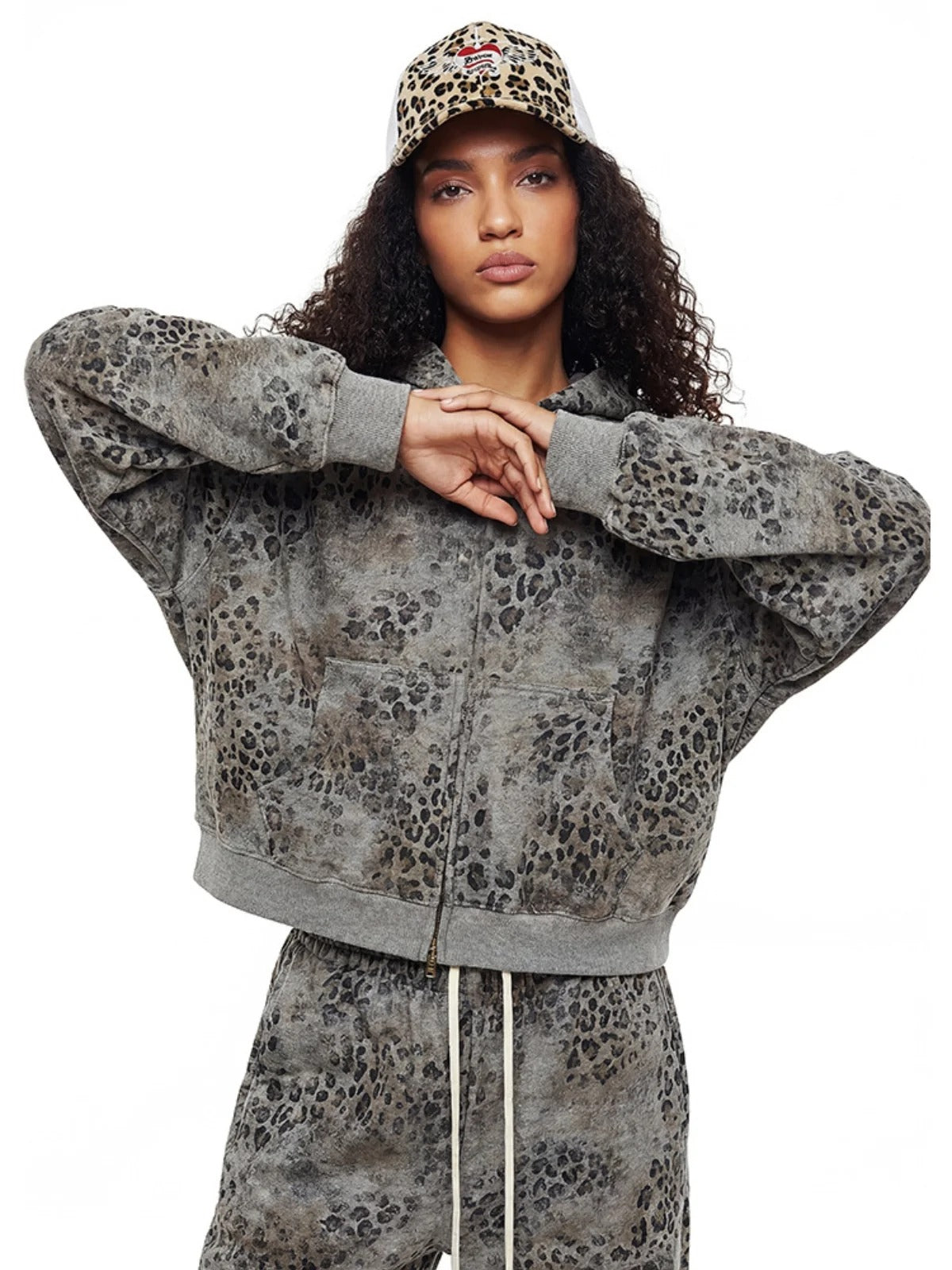 LEOPARD ZIP HOODIE